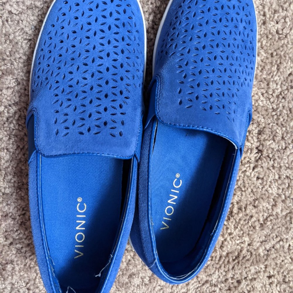 Vionic Casual Slip-On Sneakers